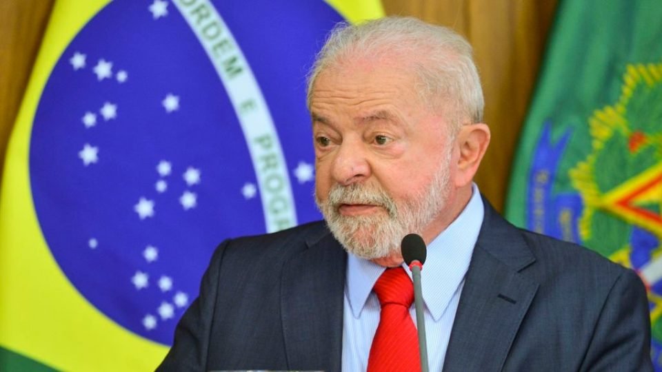 lula encontra parlamentares para discutir projetos economicos de interesse do governo