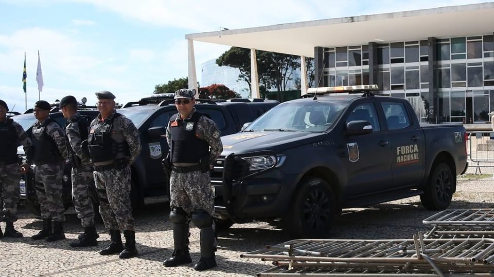 stf retoma julgamento de acao que questiona lei sobre atuacao da justica militar