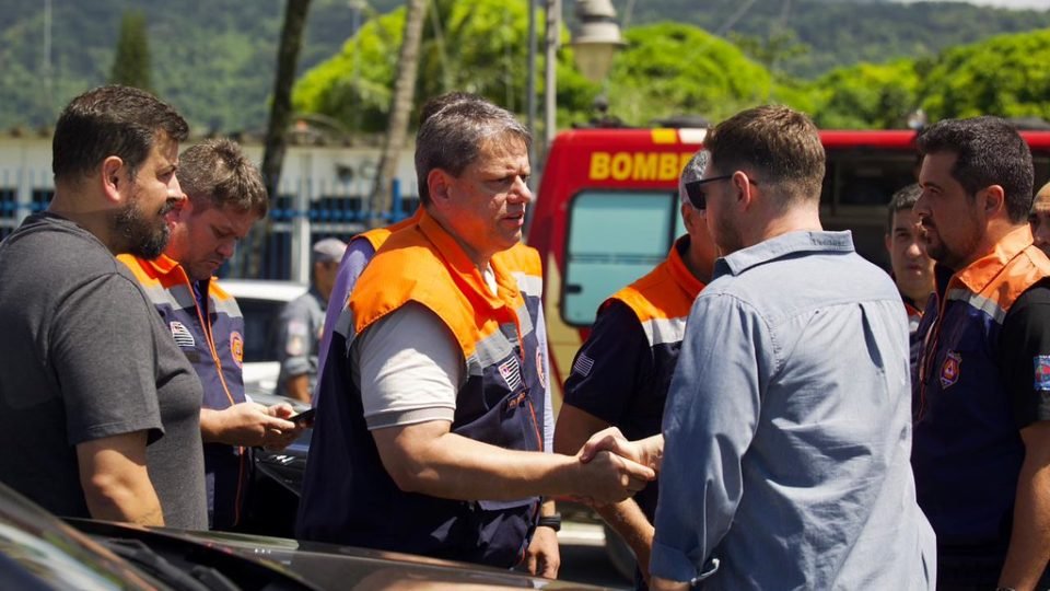 tarcisio desapropria area para construir casas em cidade mais atingida pelas chuvas