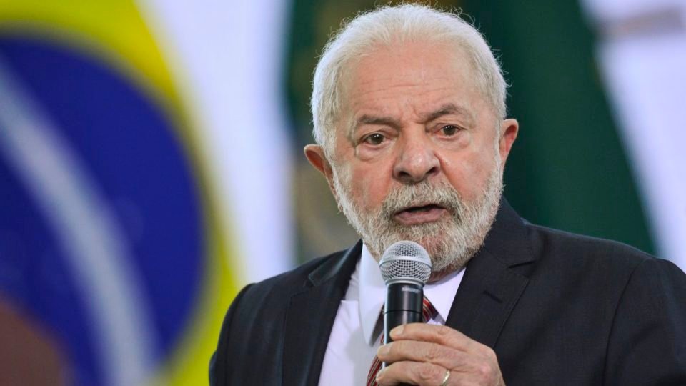 lula diz que zanin tem merito para vaga no stf e descarta lista triplice da pgr
