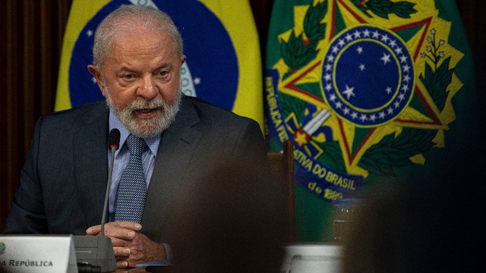 lula sem freio provoca turbulencia e mexe com bolsa dolar e juros