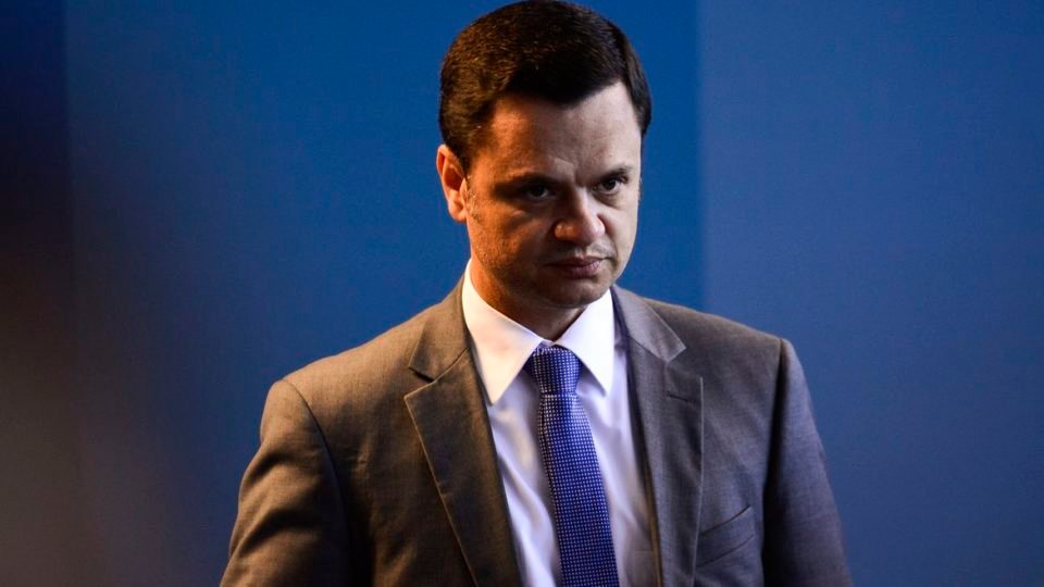 moraes autoriza depoimento de torres em acao contra bolsonaro no tse