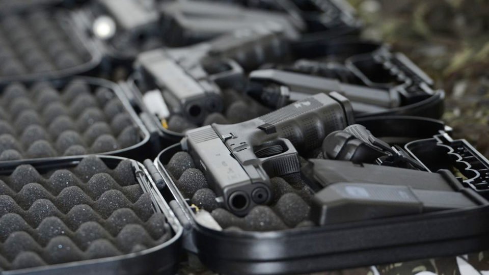 stf mantem suspensao de processos que questionam decreto de lula sobre acesso as armas