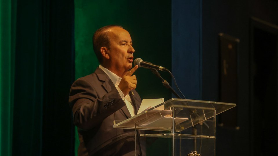 apos ataque governo de sc diz que vai colocar um policial armado em cada escola estadual