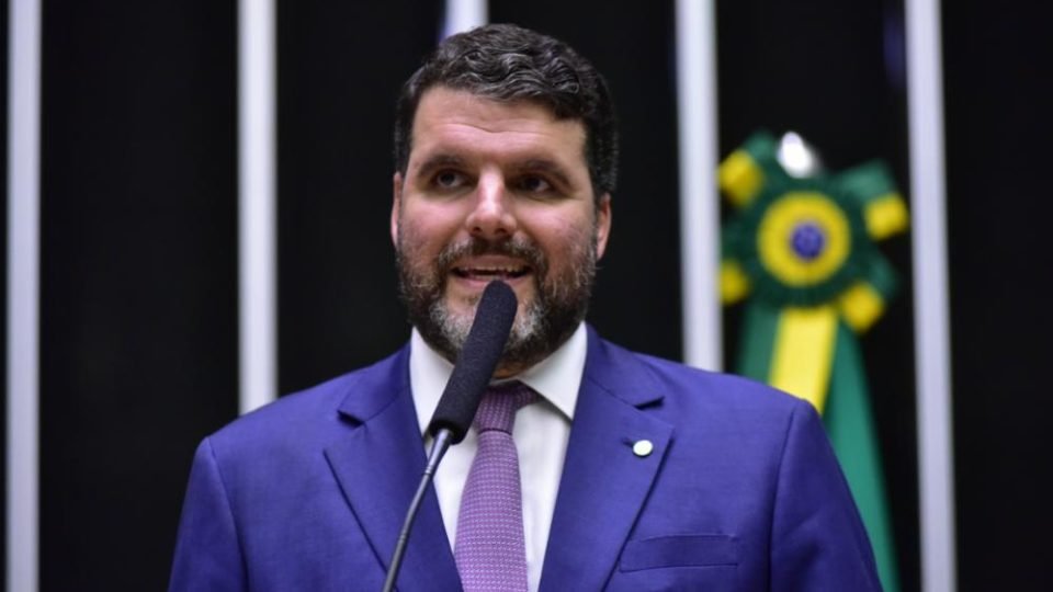 apos declaracao de lider do mst presidente da fpa diz que governo lula precisa acalmar aliados