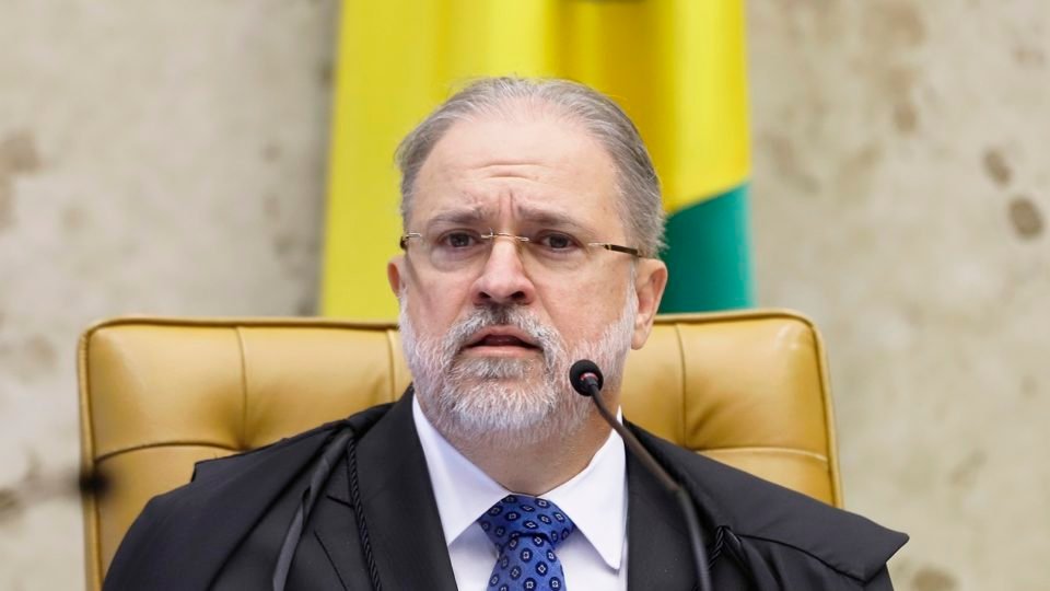 aras se manifesta contra suspensao de decretos de lula sobre saneamento