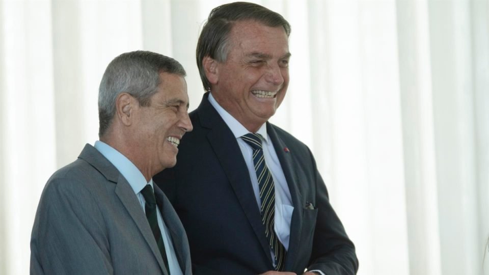 braga netto defende bolsonaro e diz que ele nunca fez nada contra a constituicao