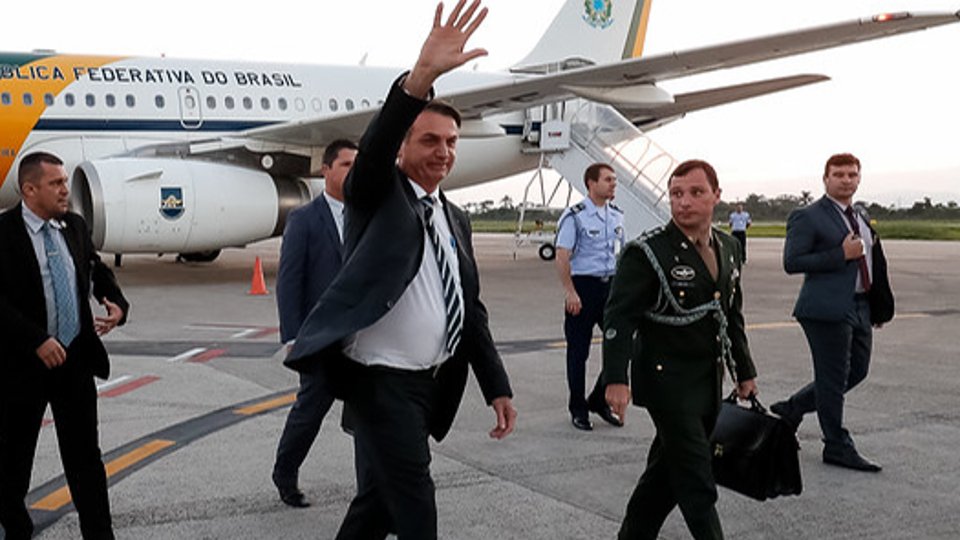 mulher de mauro cid afirma a pf que ele inseriu dados falsos de vacinacao no ministerio da saude diz tv