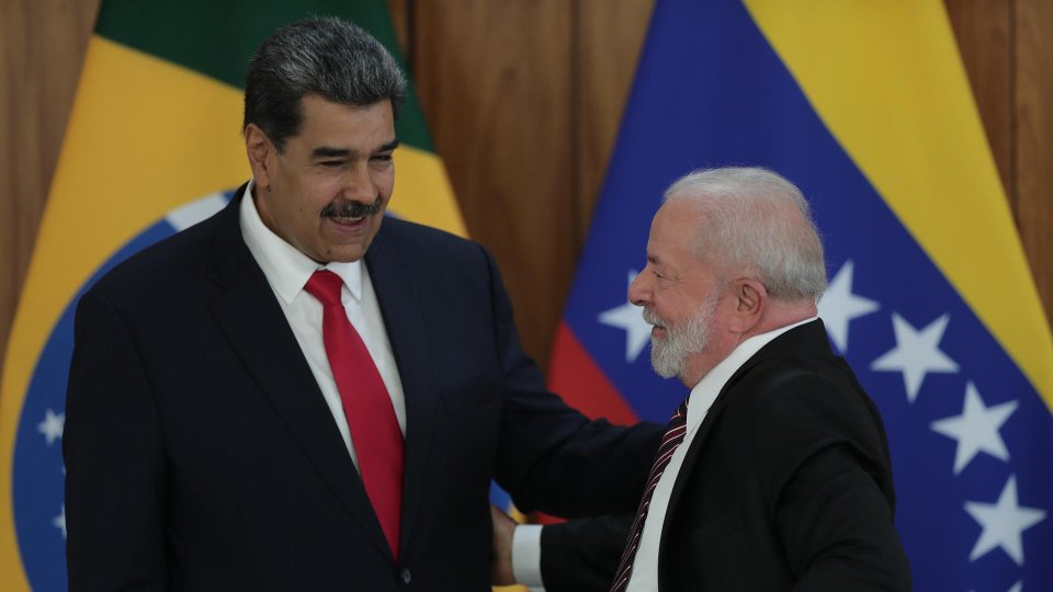 parlamentares protocolam mocao de repudio contra visita de maduro