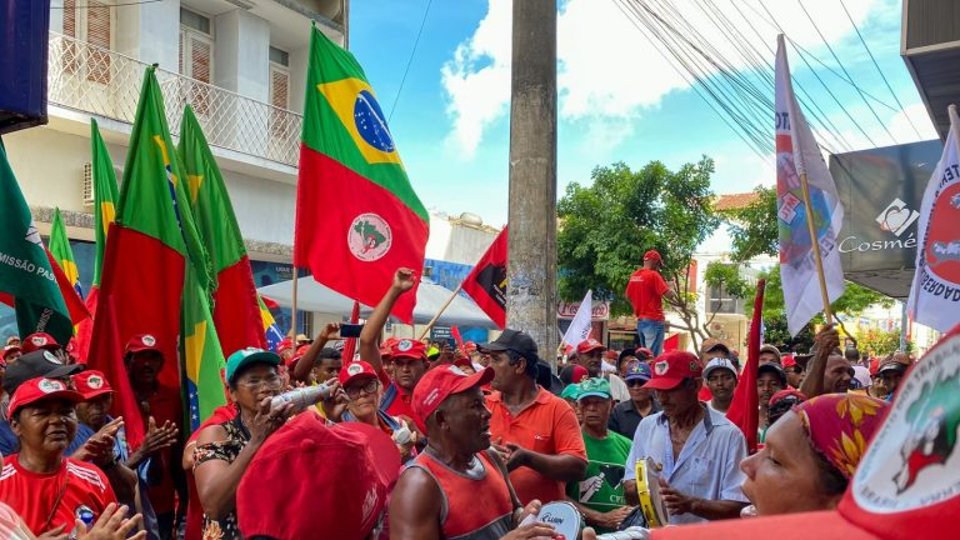 pt e grupo prerrogativas saem em defesa do mst enquanto oposicao busca controlar cpi