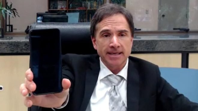 autor de parecer que contradiz pf sobre voz de appio em ligacao e colunista de site pro lula