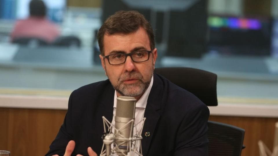 freixo diz que embratur tem dinheiro apenas ate o fim do ano apos veto de lula