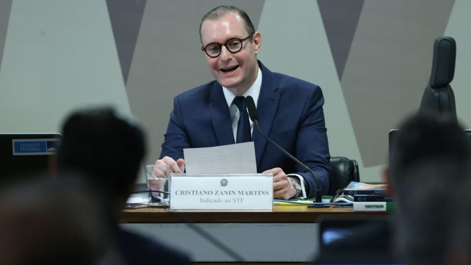 tese do zanin conservador gera reacoes ironicas e indignacao