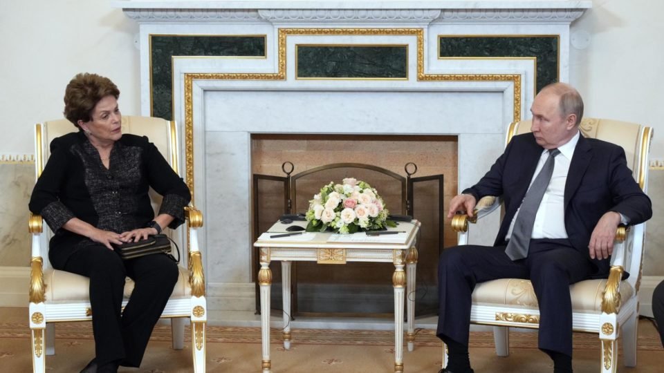 dilma usa banco dos brics para apoiar putin contra hegemonia do ocidente na area financeira