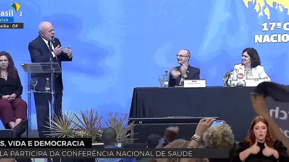em meio a disputa por partidos lula diz que nisia nao sai do ministerio da saude