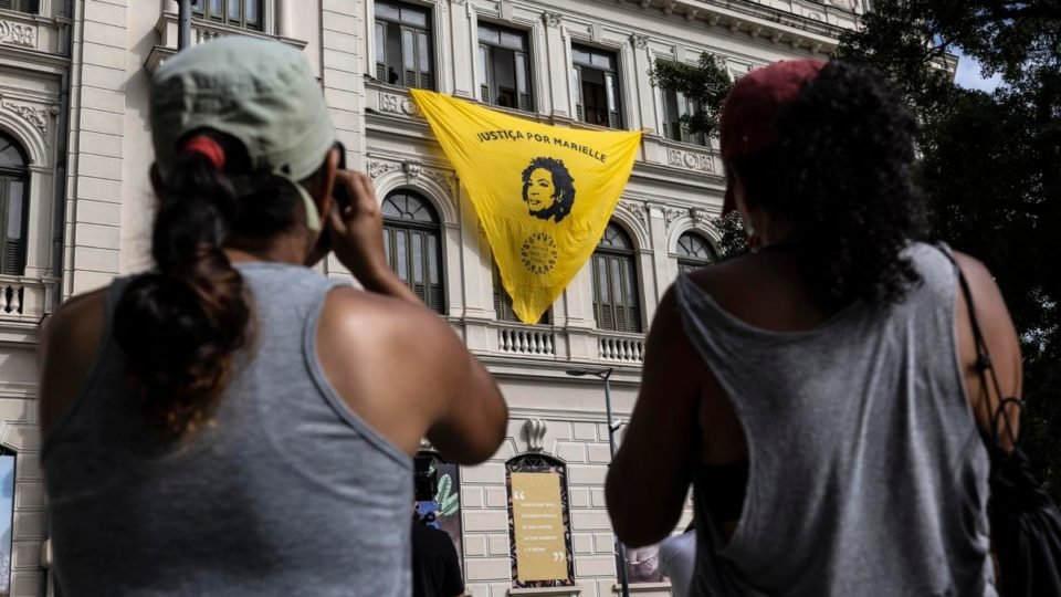 justica determina transferencia de ex bombeiro para presidio federal