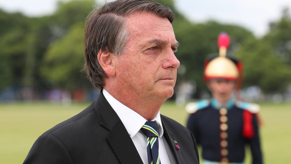 confianca nas forcas armadas cai entre apoiadores de bolsonaro diz pesquisa quaest