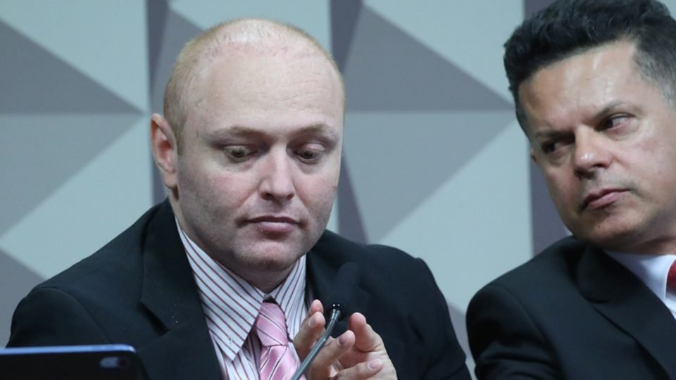 sentenca desmente hacker que roubou mensagens da lava jato e diz que ele agiu por dinheiro