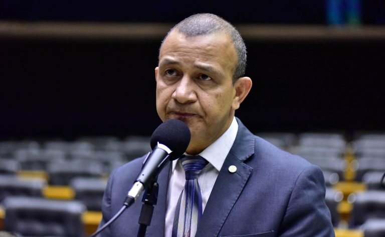 bancada gaucha se mobiliza por ajuda a populacao afetada por fortes chuvas no rs