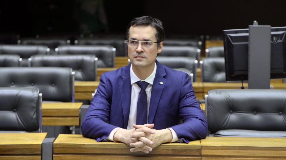 pedido de dallagnol ao tse para reaver mandato ja tem dois votos contrarios