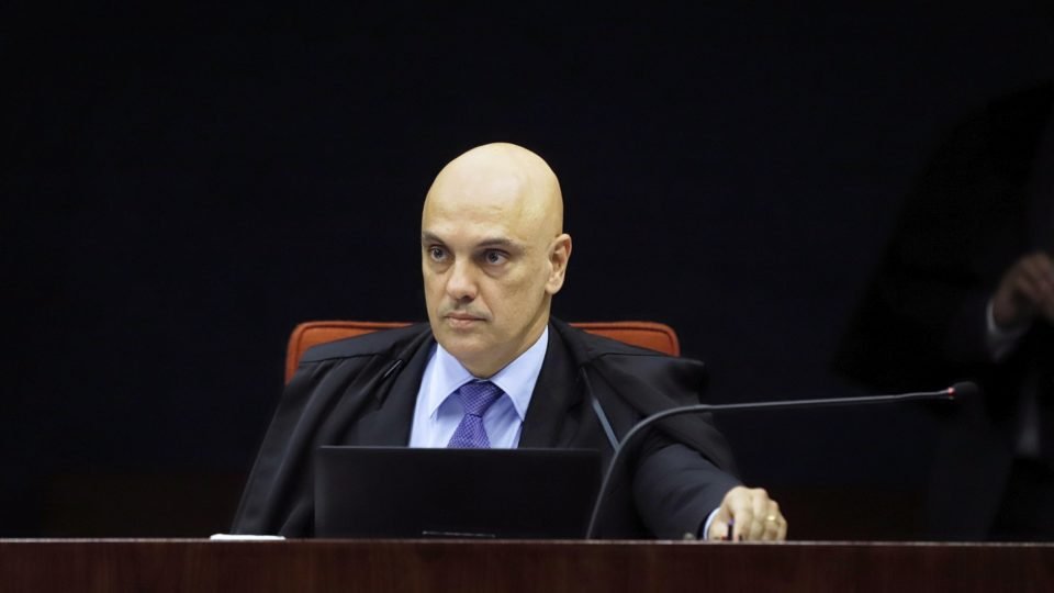 reus do 8 1 moraes vota pela condenacao de dona de casa de 57 anos a 14 anos de prisao