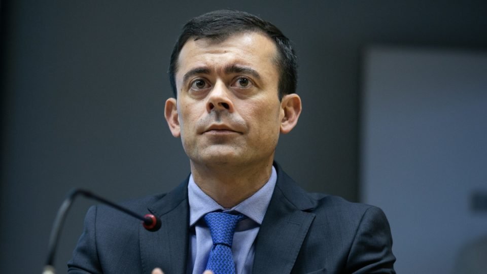 secretario diz que nao ha picaretagem na mudanca dos precatorios