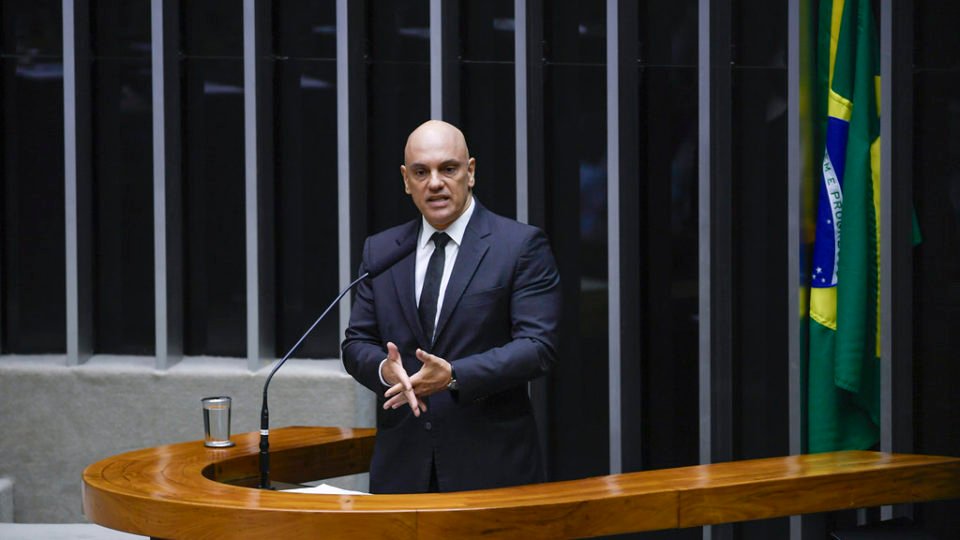 moraes diz que brasil tem desafio diario contra cupins da democracia