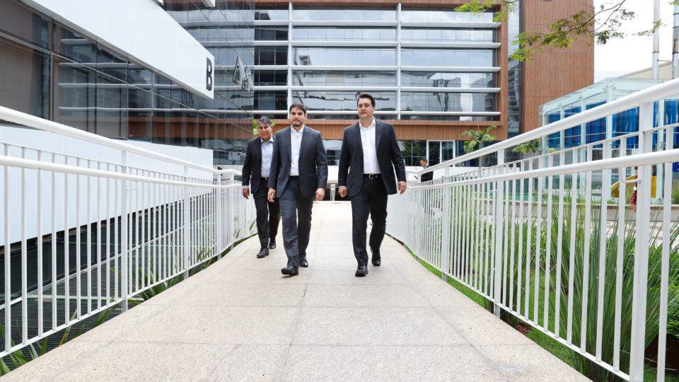 parana firma parceria com agencia federal para sistema de carros compartilhados