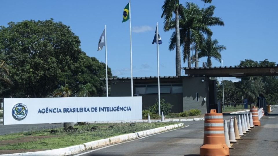 mpf investiga suposto uso de segundo sistema de espionagem ilegal pela abin