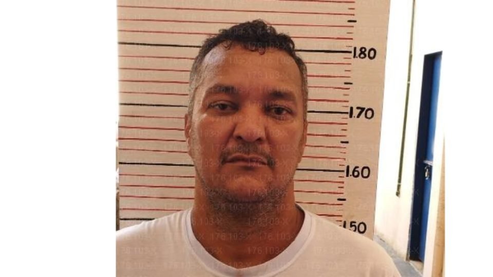 parlamentares da oposicao cobram explicacoes sobre morte de reu do 8 1