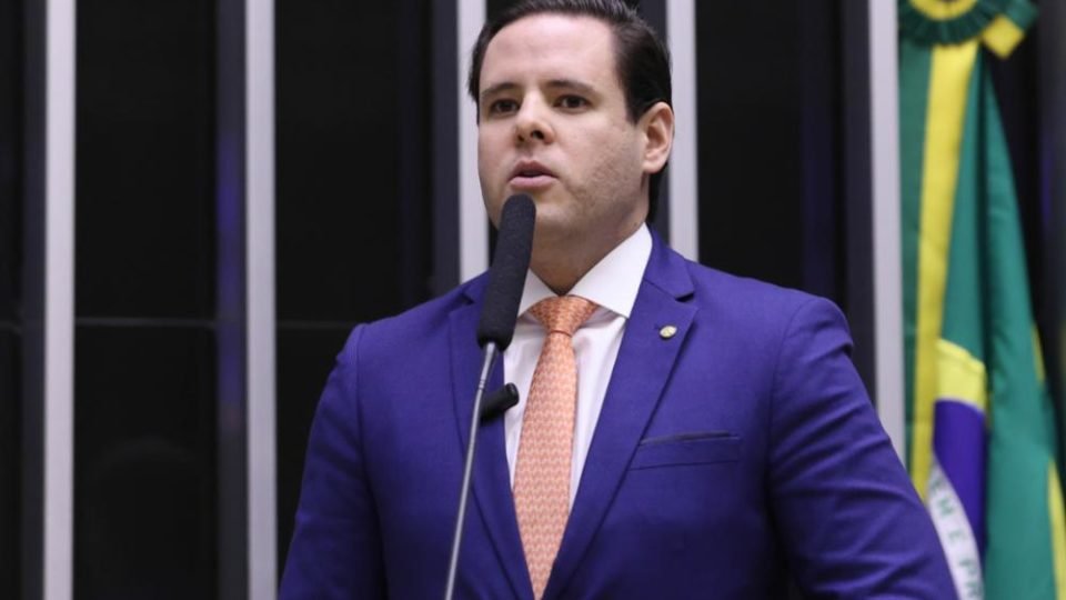 autor do pedido de impeachment de silvio almeida rebate criticas do ministro