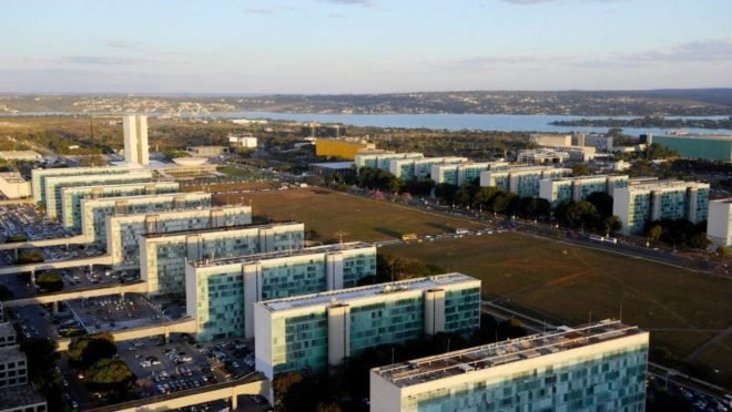 centrao pressiona por cargos na funasa as vesperas de votacoes importantes para o governo