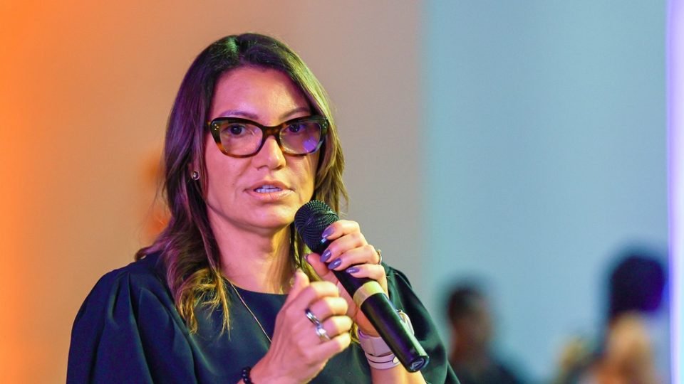 governistas usam invasao hacker a perfil de janja para defender pl das fake news