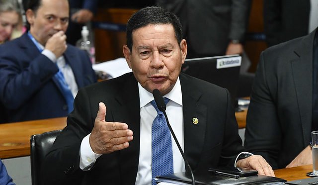 mourao anuncia voto contra indicacao de dino ao stf nao vejo a imparcialidade necessaria