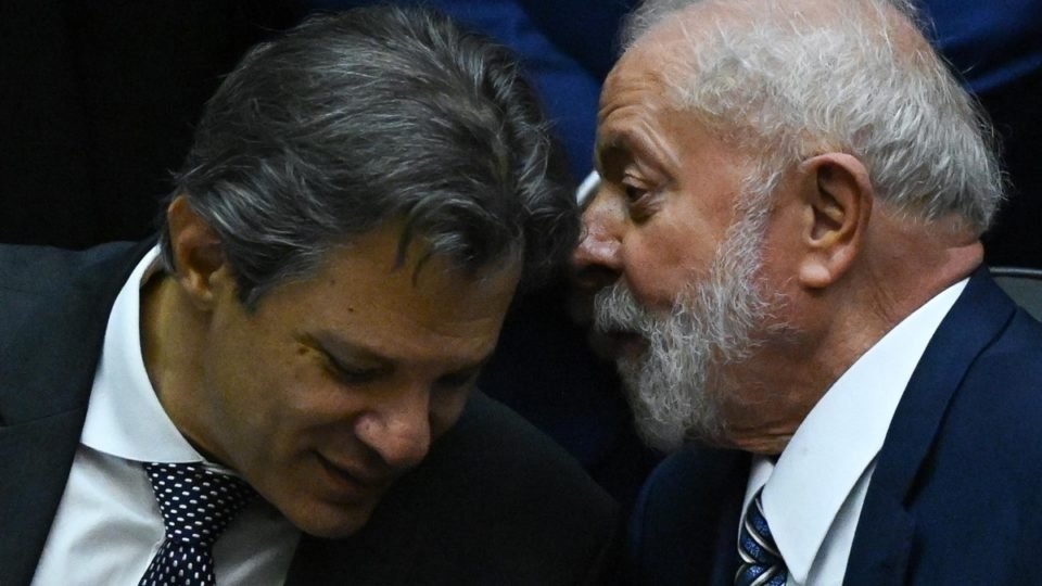 governo lula estuda limitar deducao de despesas medicas no imposto de renda
