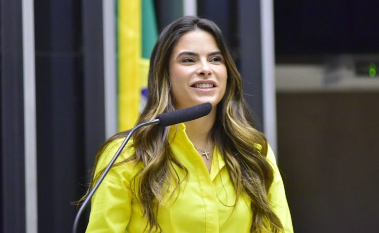 projeto inclui modalidades coletivas no programa bolsa podio