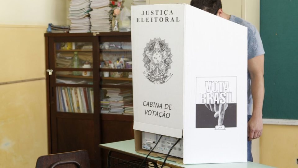 tse quer proibir novamente transporte de armas no dia da votacao das eleicoes de 2024