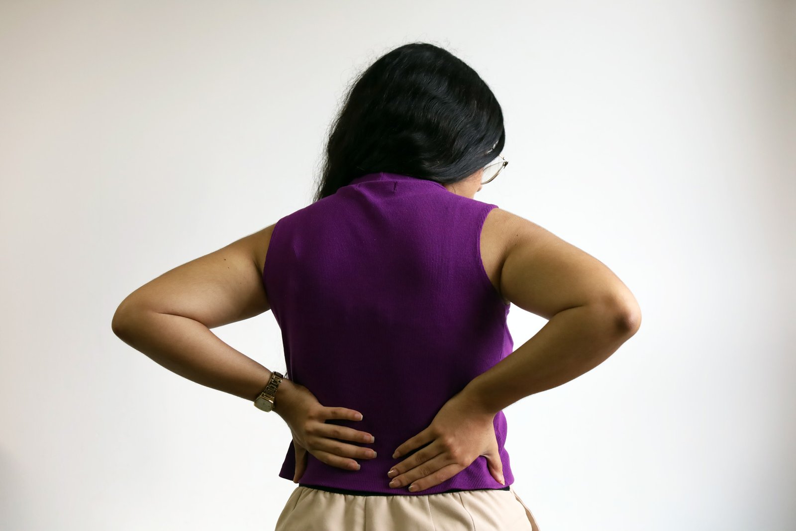 Maior causa de falta ao trabalho, hérnia de disco tem tratamento nas UBSs