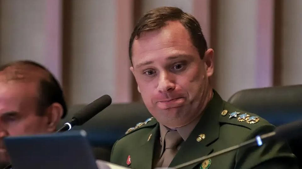 Advogado de Mauro Cid diz que Exército não “topou” participar de suposto “golpe”