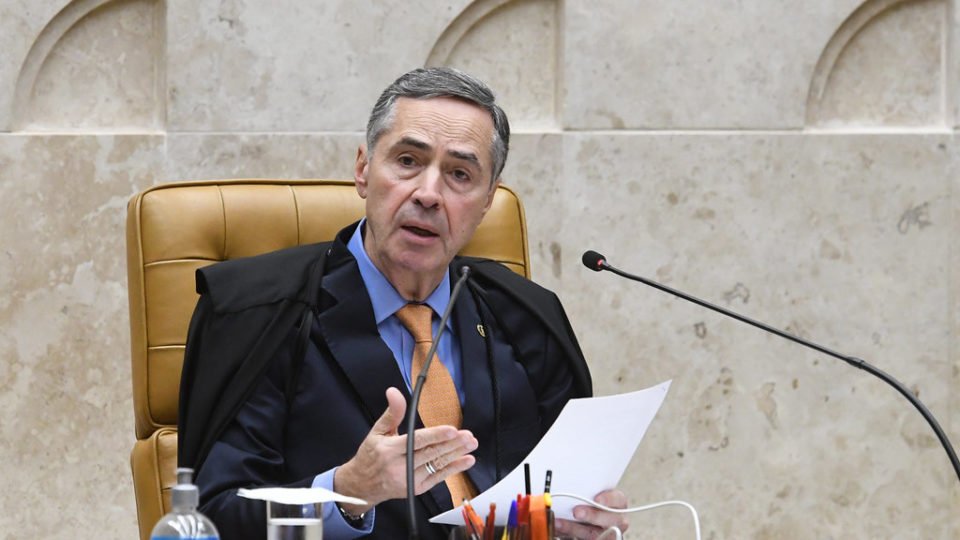 Barroso rejeita 192 pedidos para afastar Moraes de inquéritos sobre tentativa de golpe e 8/1