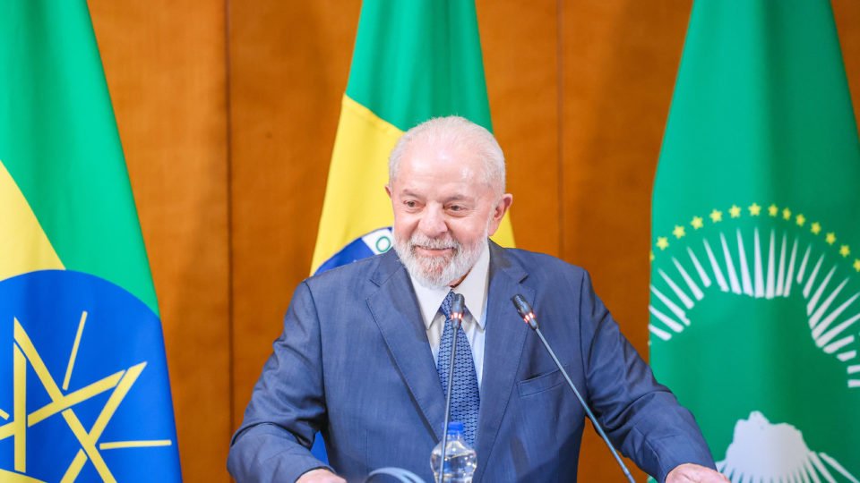 Brasil não vai se retratar sobre declarações de Lula contra Israel, diz Amorim