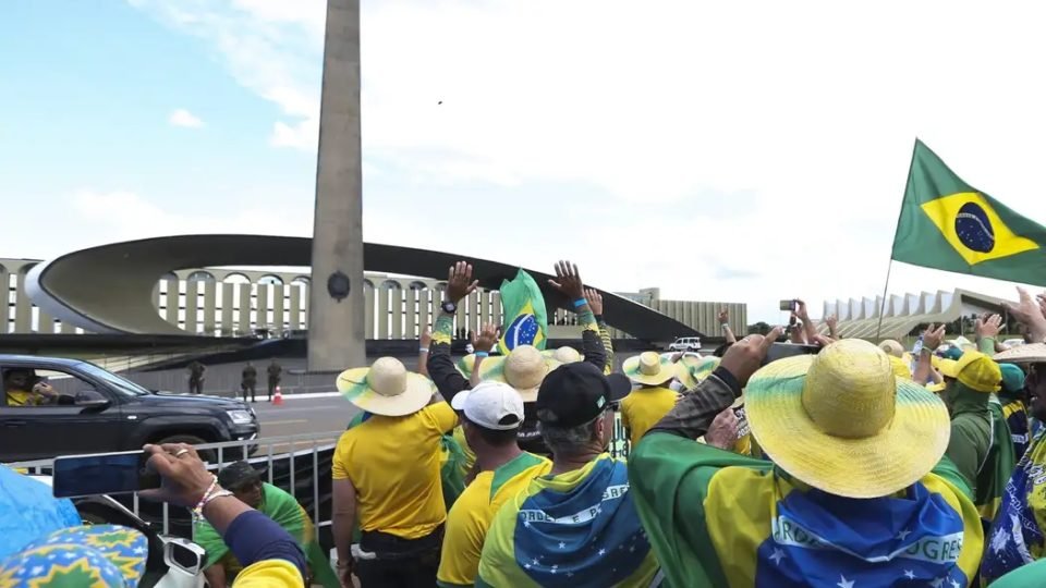 Exército exonera dois oficiais citados em investigação envolvendo Bolsonaro e aliados