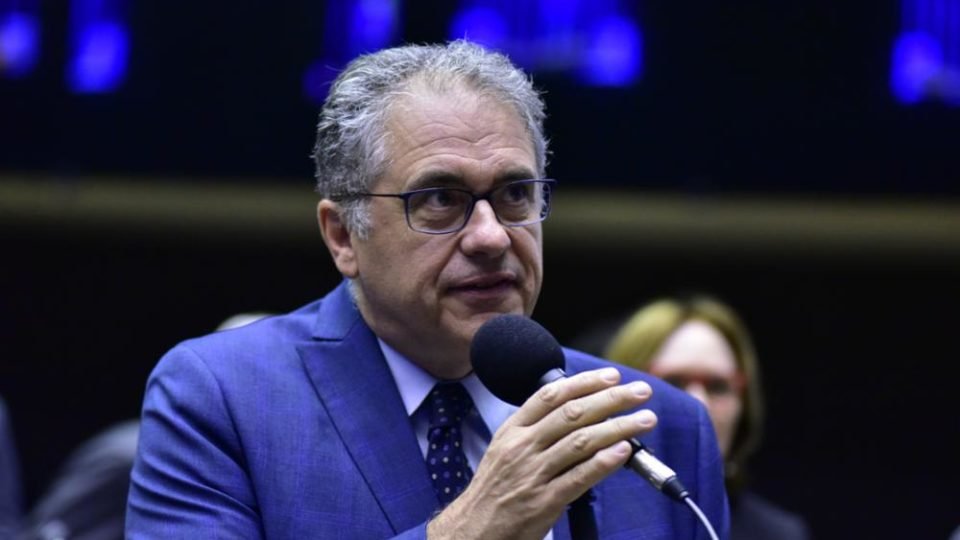 Governo fará esforço para pagar R$ 8 bilhões em “emendas Pix”, diz deputado do PT