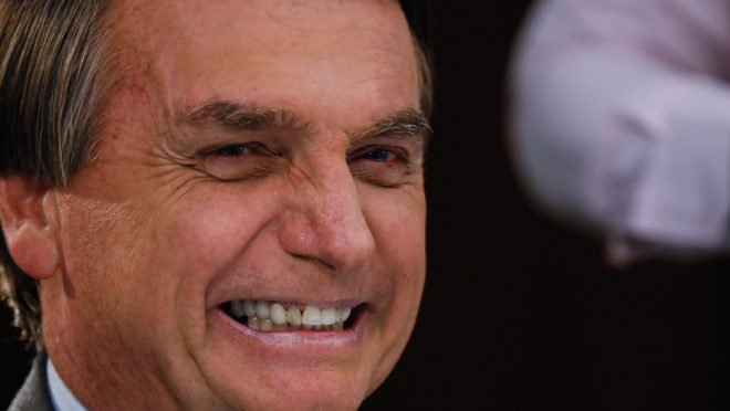 Já em São Paulo, Bolsonaro tomou café da manhã com aliados em padaria