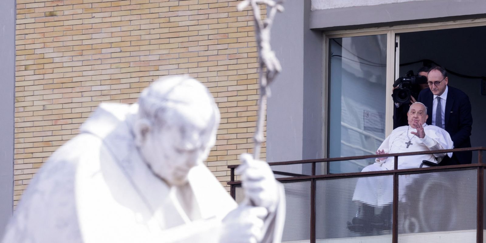 2025 03 23t120040z 1343570588 rc2zida0xseb rtrmadp 3 pope francis health 0.jpg