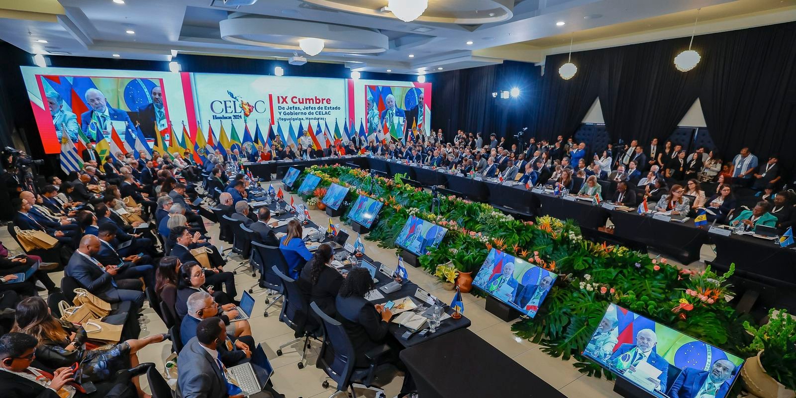 54441806964 8e2ff4afba o.jpg