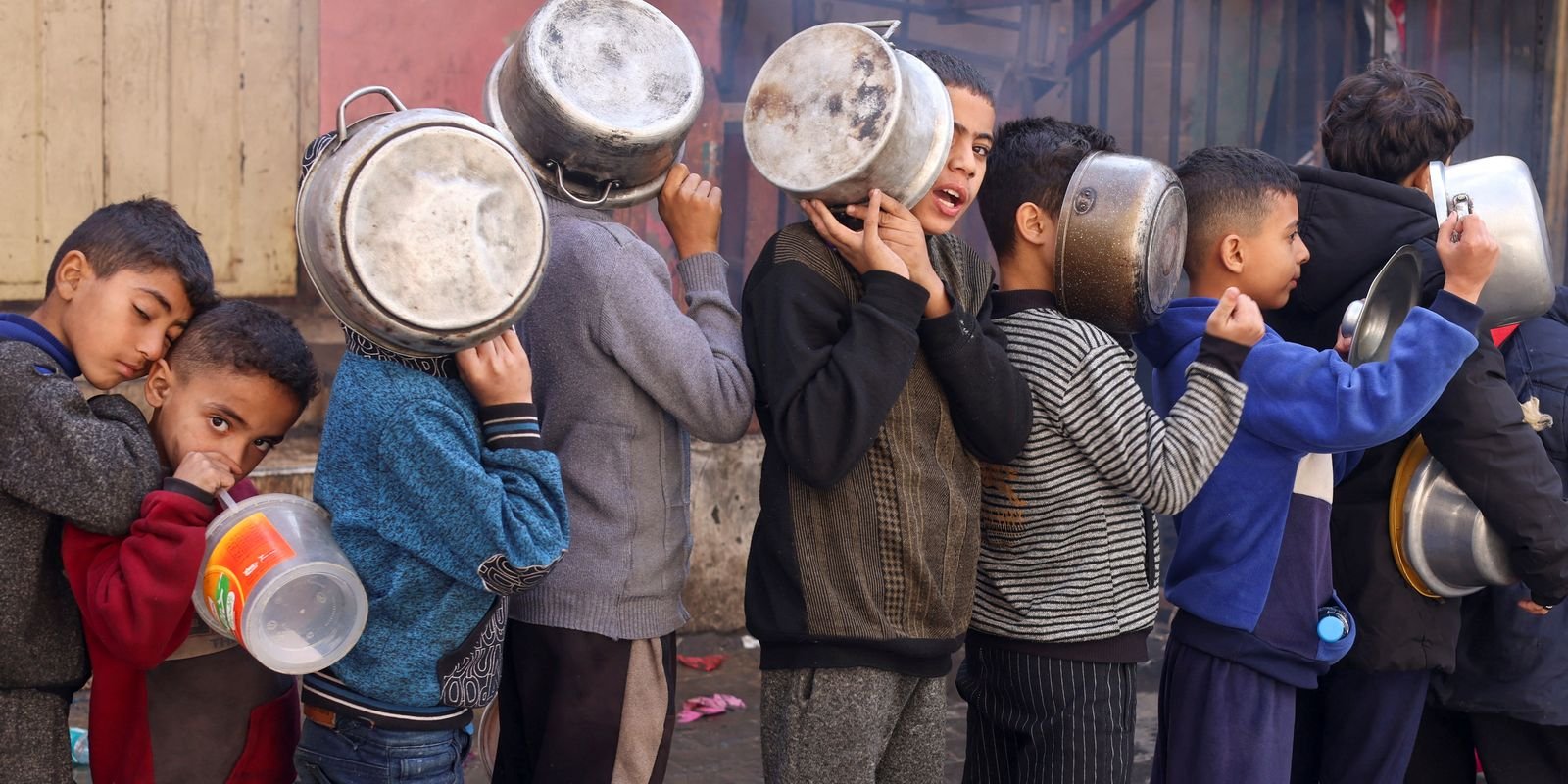 2023 12 20t201733z 1 lynxmpejbj0of rtroptp 4 israel palestinians gaza hunger.jpg