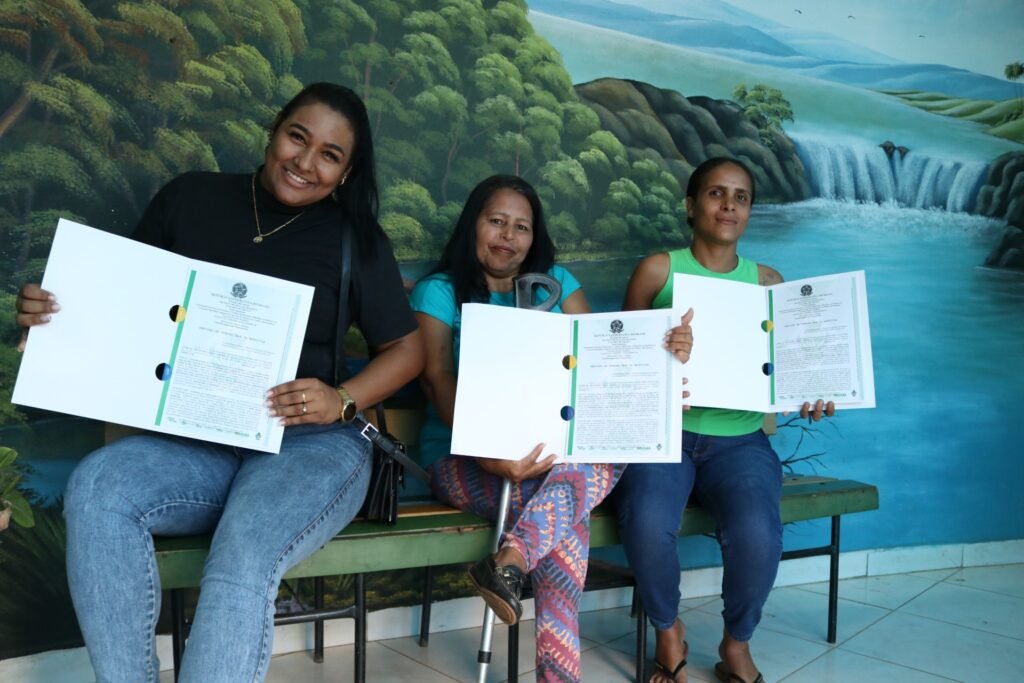 Famílias de Trindade e Firminópolis vão receber cartões do Aluguel Social