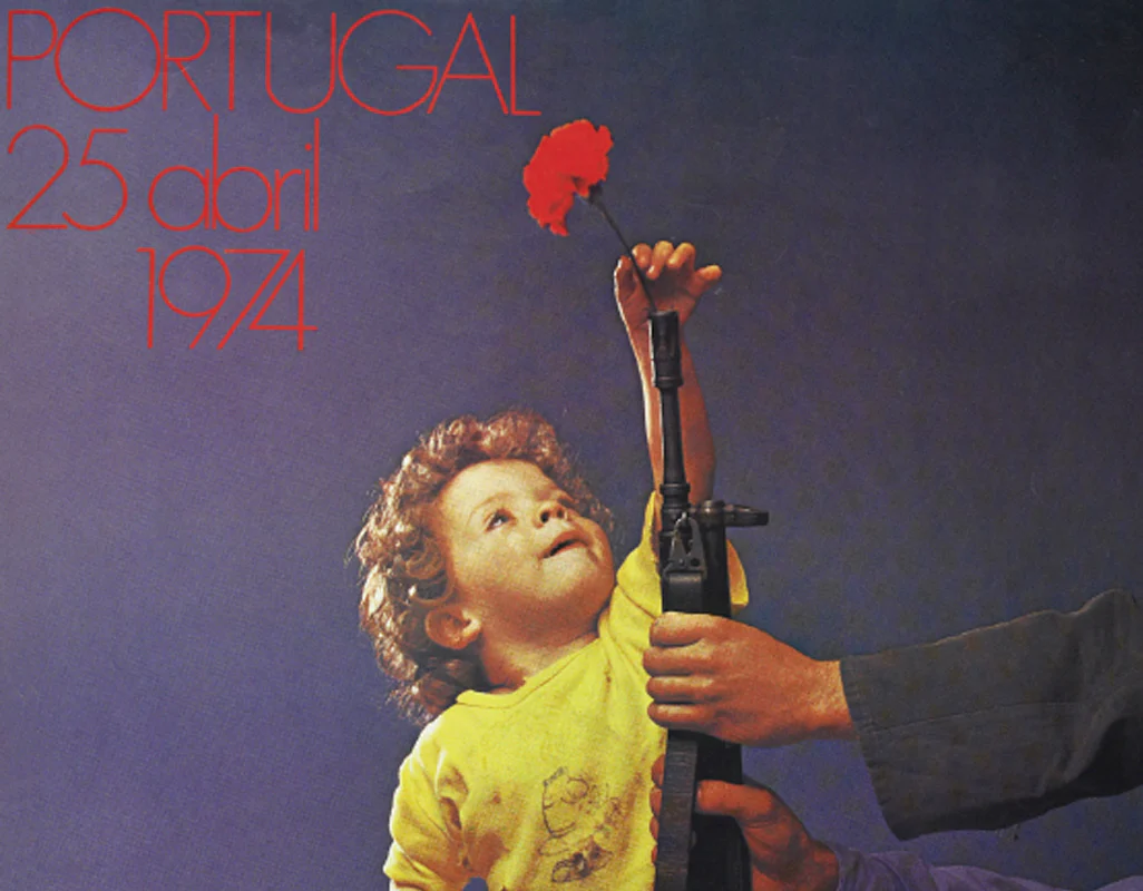 25 de Abril: cravos nas armas, liberdade nos passos