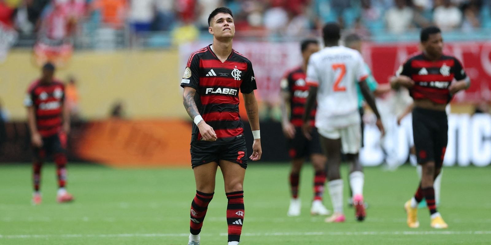 2025 06 29t220915z 1602410714 up1el6t1pjdop rtrmadp 3 soccer club fla fcb.jpg